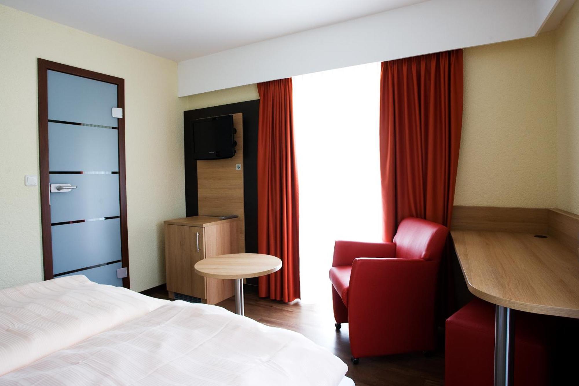 Hotel La Baia Cochem Esterno foto